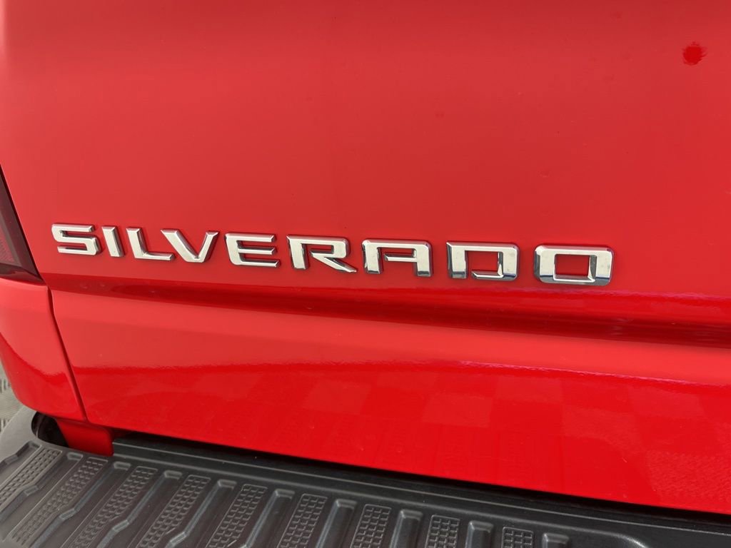 Used 2024 Chevrolet Silverado 1500 LT image 3