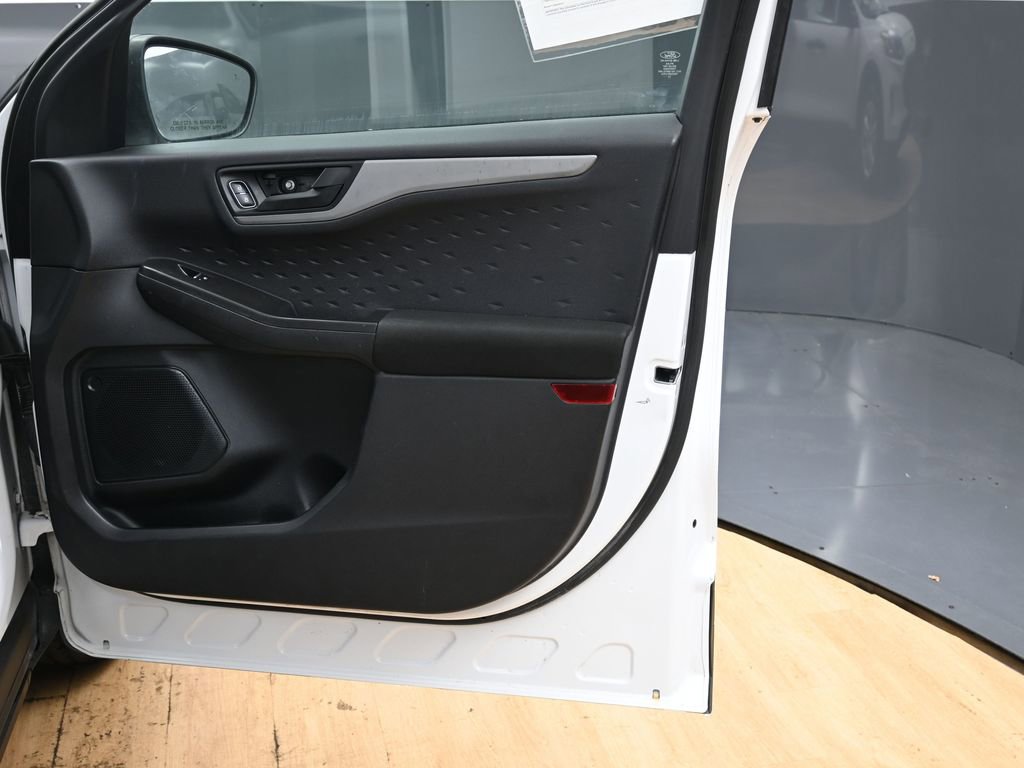 Used 2020 Ford Escape S image 35