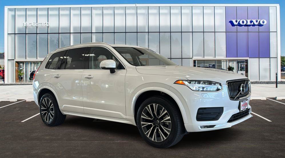 Used 2022 Volvo XC90 T6 Momentum w/ Advanced Package