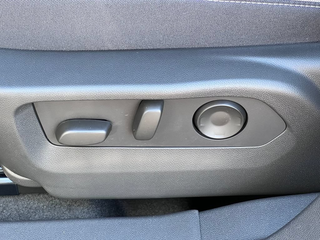 New 2026 Buick Envision Sport Touring AWD/4WD image 10