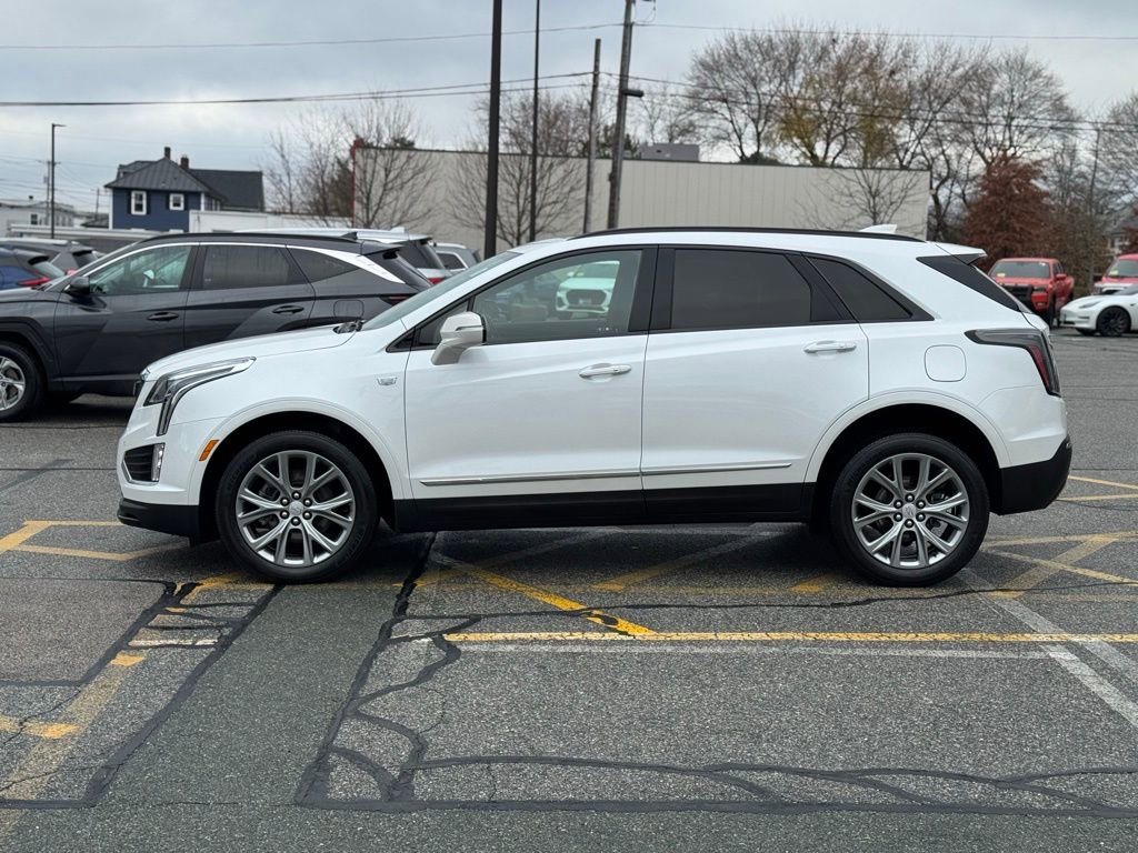 Used 2021 Cadillac XT5 Sportv image 2
