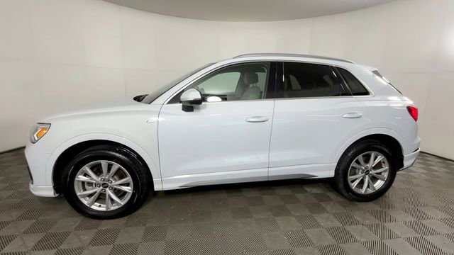 Used 2022 Audi Q3 2.0T Premium Plus AWD/4WD image 9