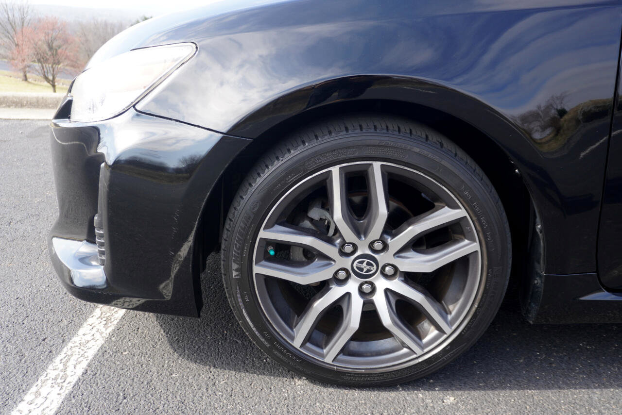Used 2015 Scion tC image 29