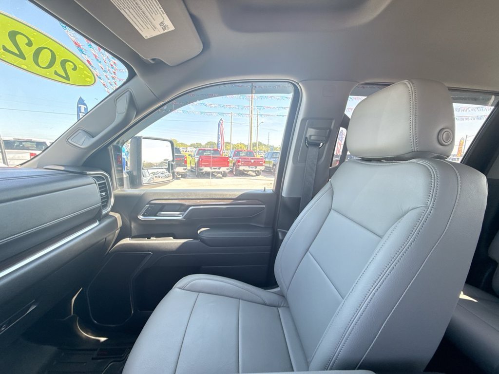 Used 2025 Chevrolet Silverado 2500 LT w/ All Star Edition AWD/4WD image 31