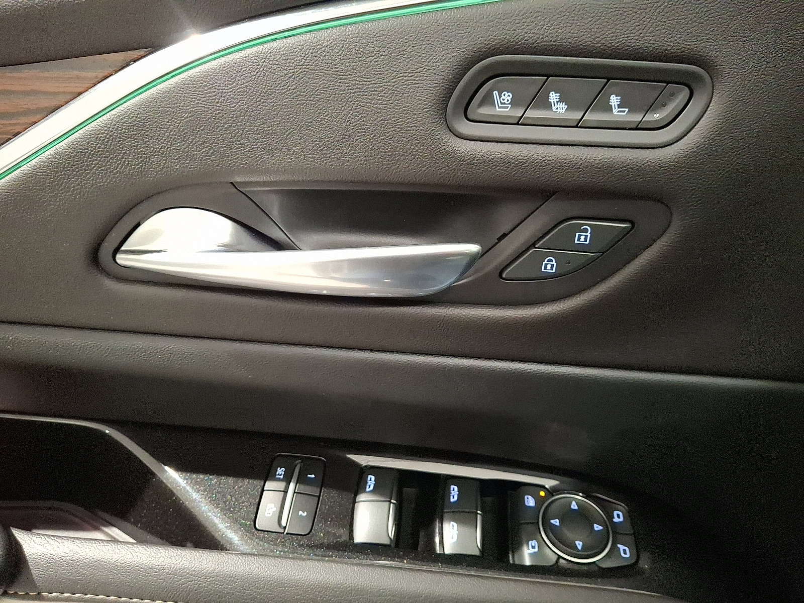 Certified 2021 Cadillac Escalade Premium Luxury image 11