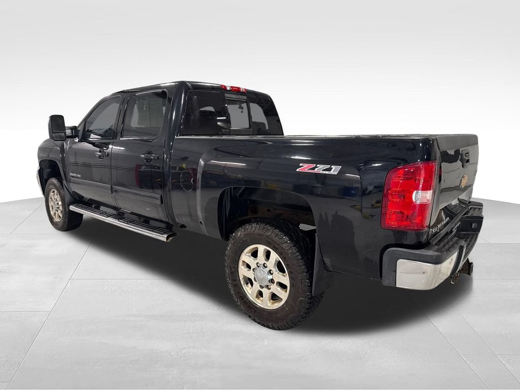 Used 2014 Chevrolet Silverado 2500 LTZ w/ LTZ Plus Package AWD/4WD image 44