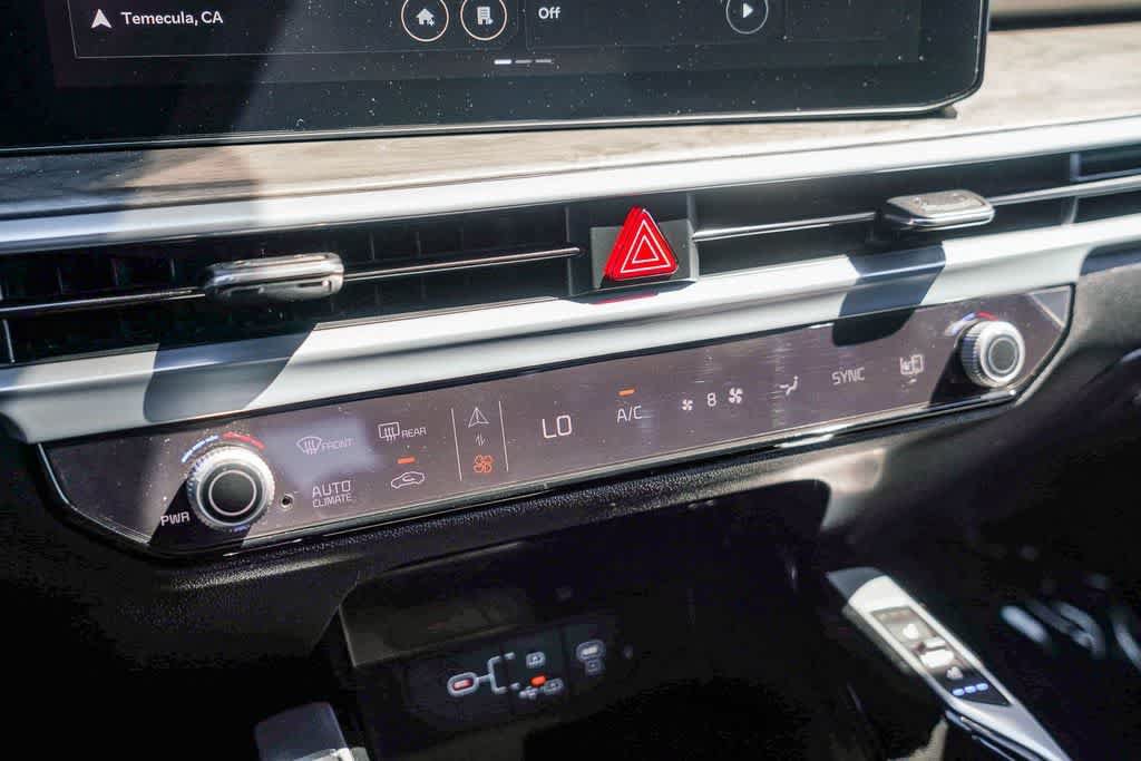 Certified 2024 Kia Sorento SX Prestige AWD/4WD image 21