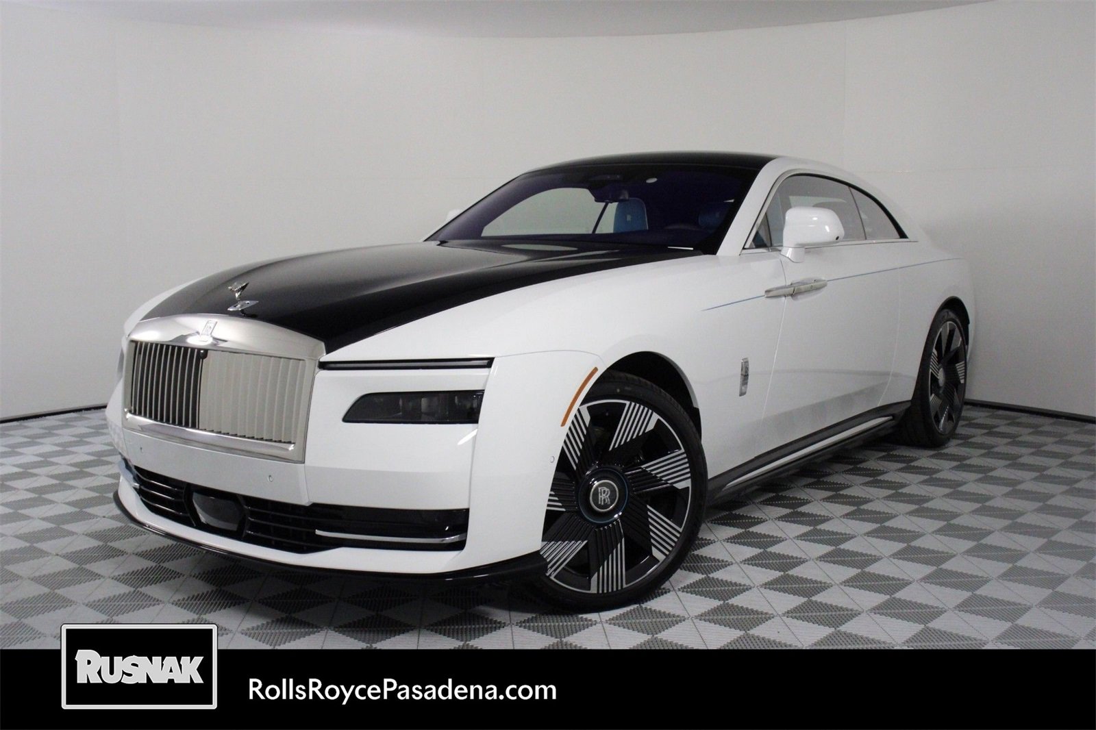 洋書 ROLLS ROYCE IN AMERICA 洋書 ROLLS ROYCE IN AMERICA Rolls-Royce Cars and SUVs