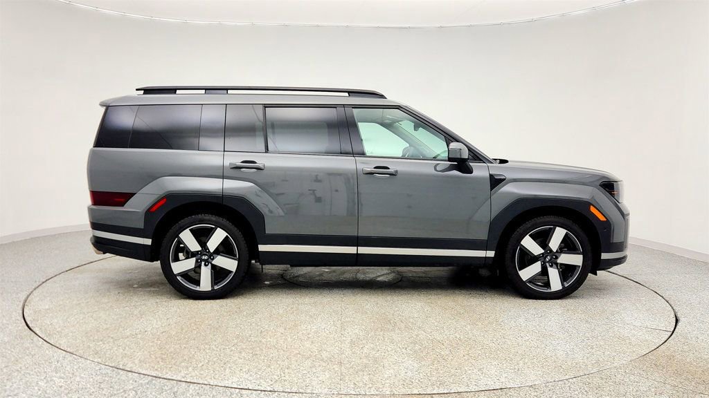 Used 2024 Hyundai Santa Fe Limited image 4