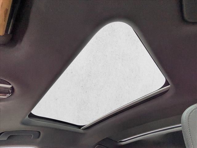 Used 2018 Porsche Panamera image 15