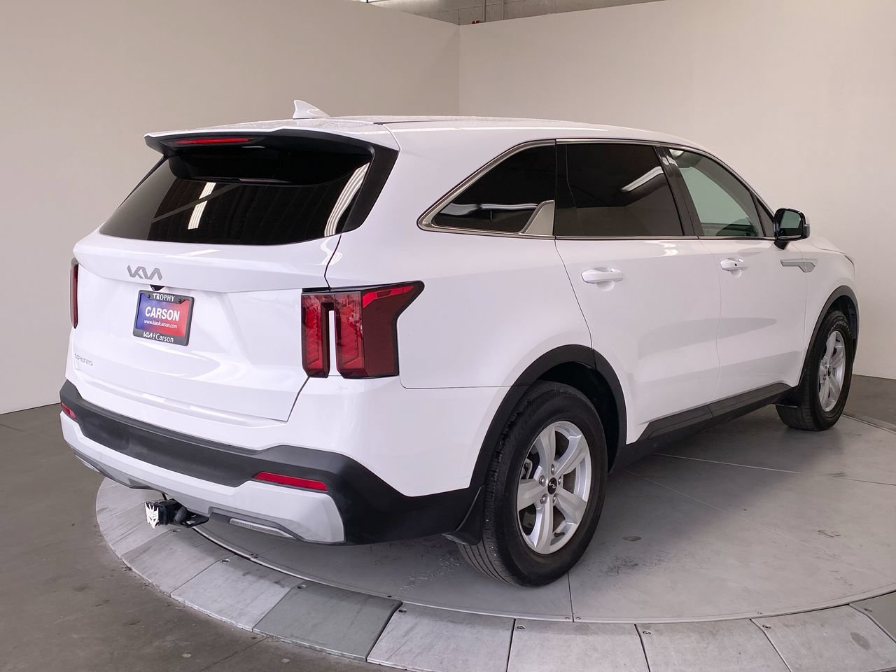 Certified 2025 Kia Sorento LX FWD image 5