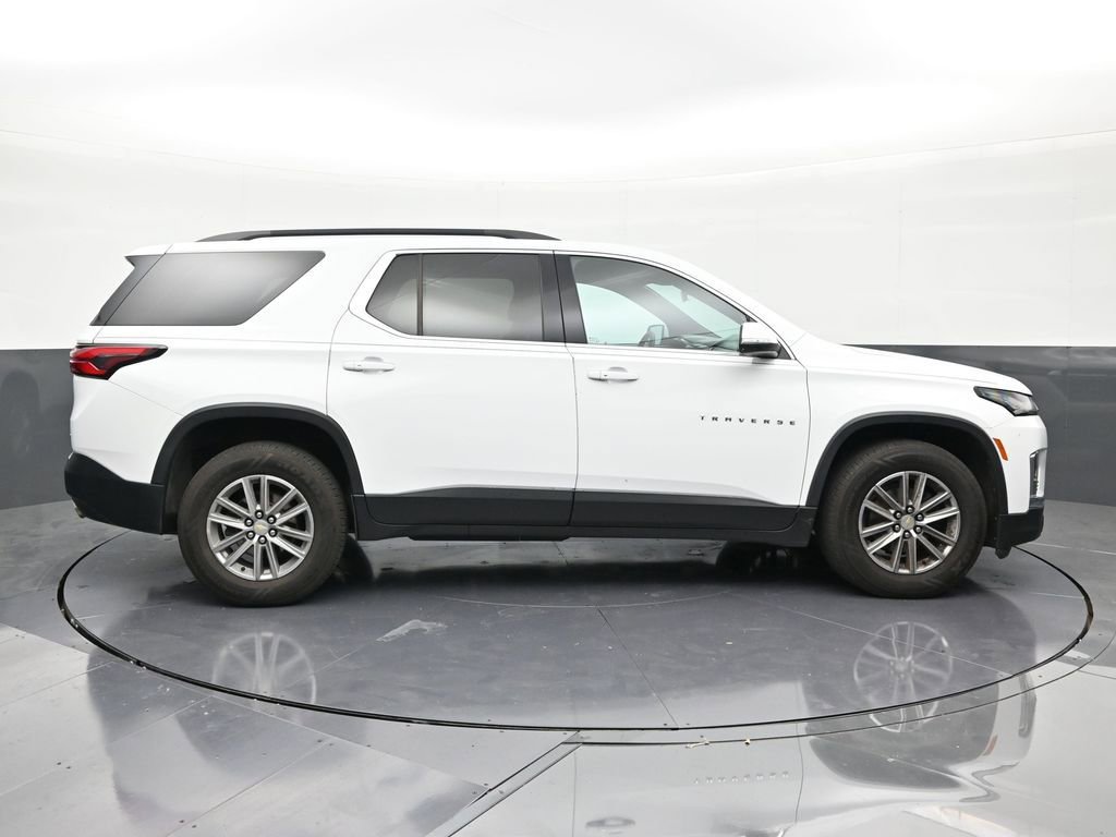 Used 2022 Chevrolet Traverse LT FWD image 6