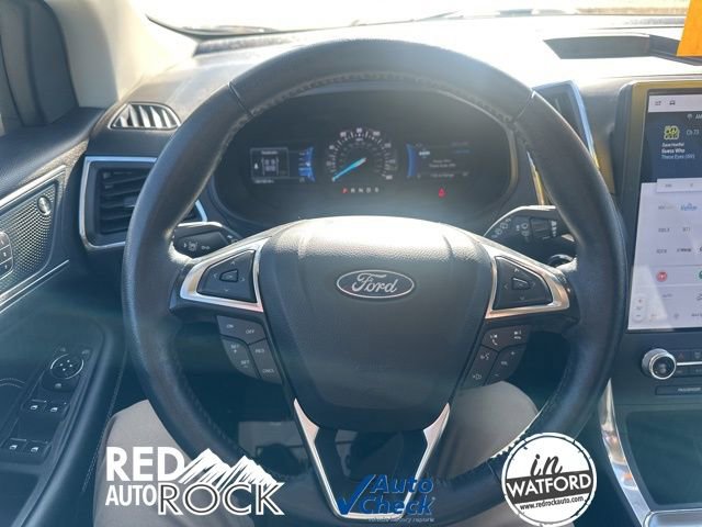 Used 2024 Ford Edge Titanium image 16