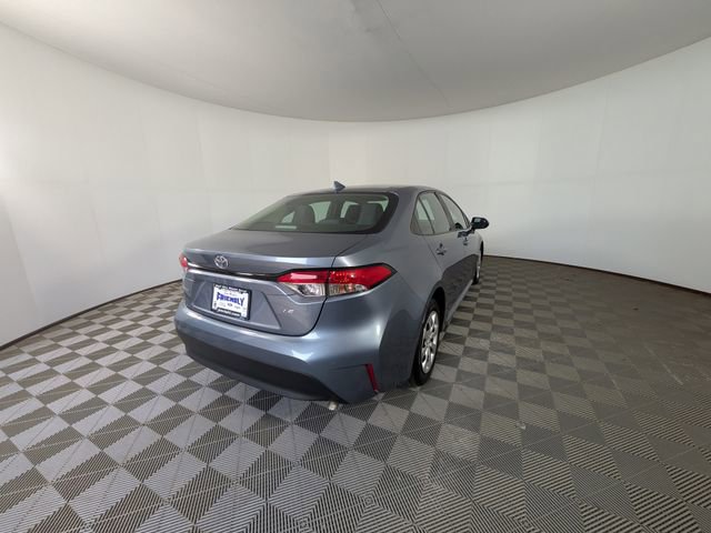 Used 2023 Toyota Corolla LE FWD image 4