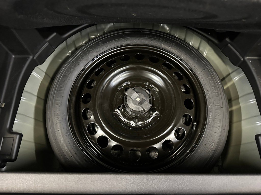 Certified 2022 Chevrolet Equinox RS w/ LPO, Floor Liner Package image 26