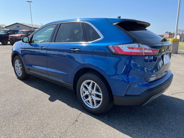 Used 2024 Ford Edge SEL AWD/4WD image 3