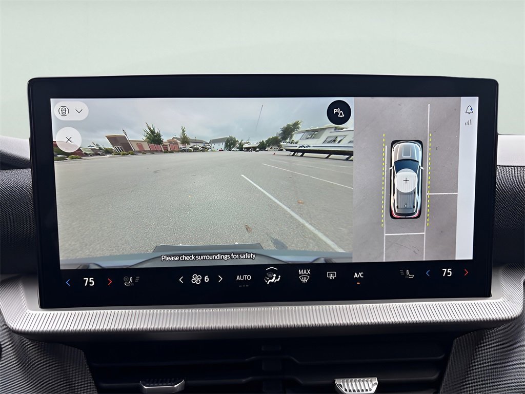 Used 2025 Ford Explorer ST-Line image 36