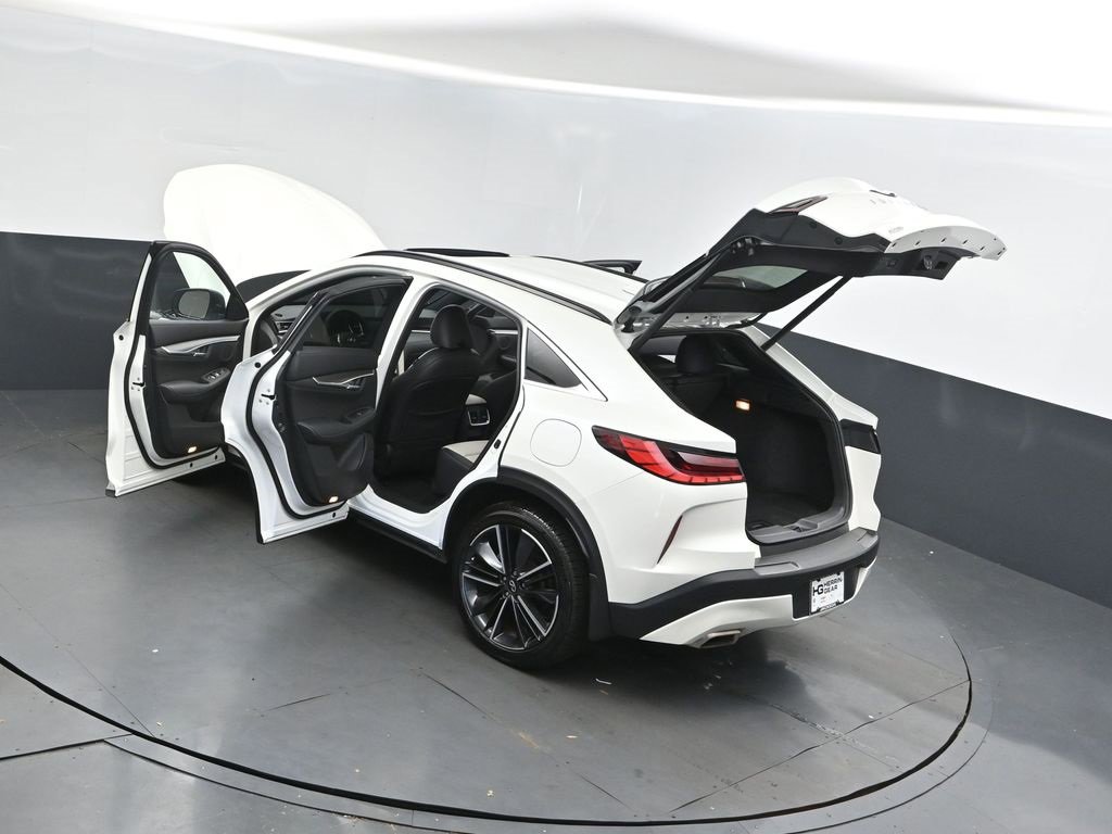 Used 2023 INFINITI QX55 Luxe w/ Cargo Package image 2