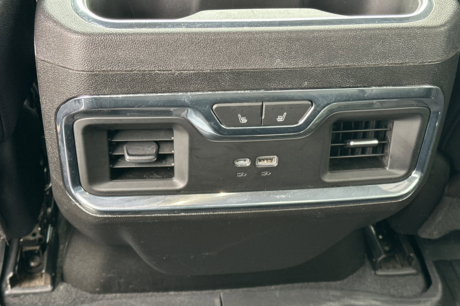 Used 2024 Chevrolet Silverado 2500 LTZ w/ LTZ Premium Package image 41