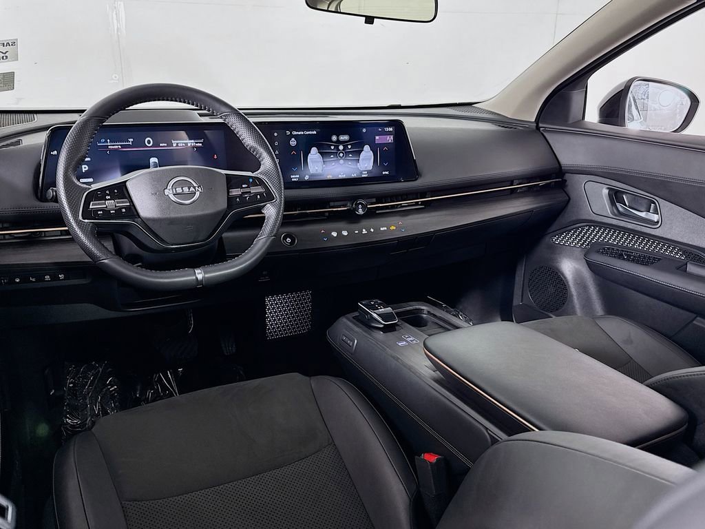 Used 2023 Nissan Ariya AWD image 22