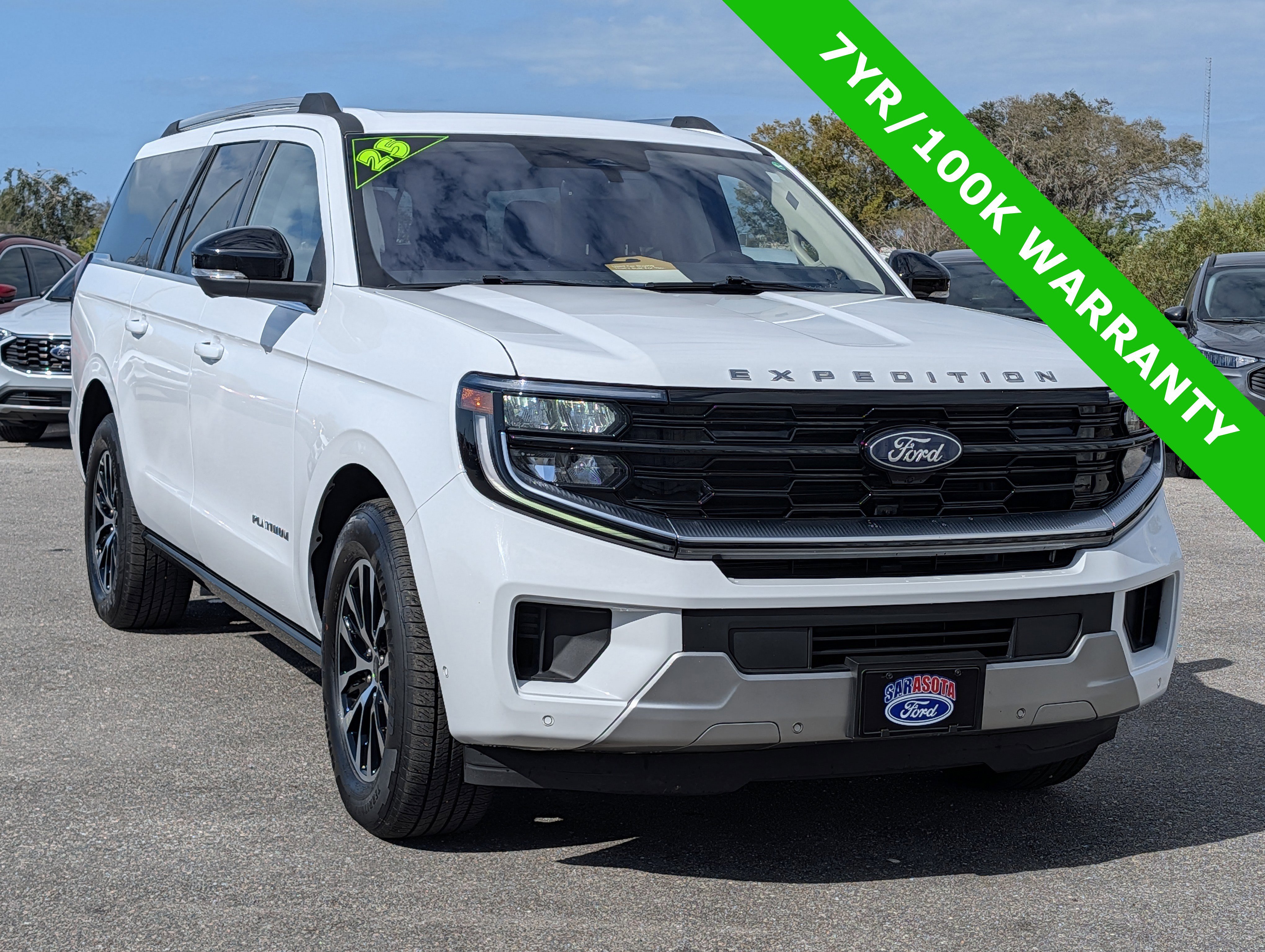 Certified 2025 Ford Expedition Max Platinum image 1