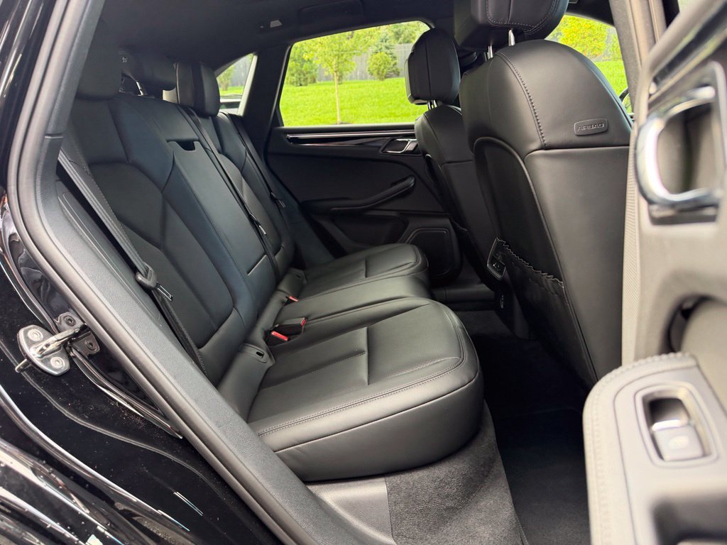 Certified 2026 Porsche Macan AWD/4WD image 20