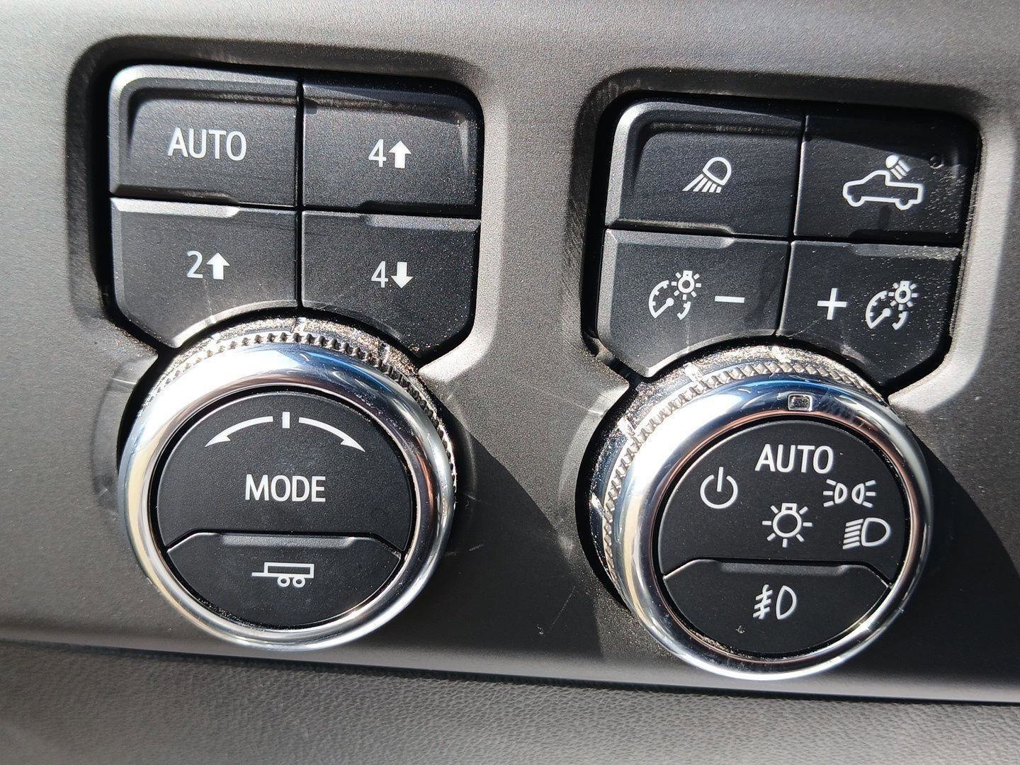 Used 2023 GMC Sierra 1500 AT4 w/ AT4 Premium Package image 12