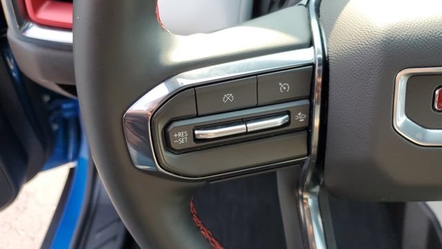 Used 2024 GMC Canyon AT4X AWD/4WD image 9