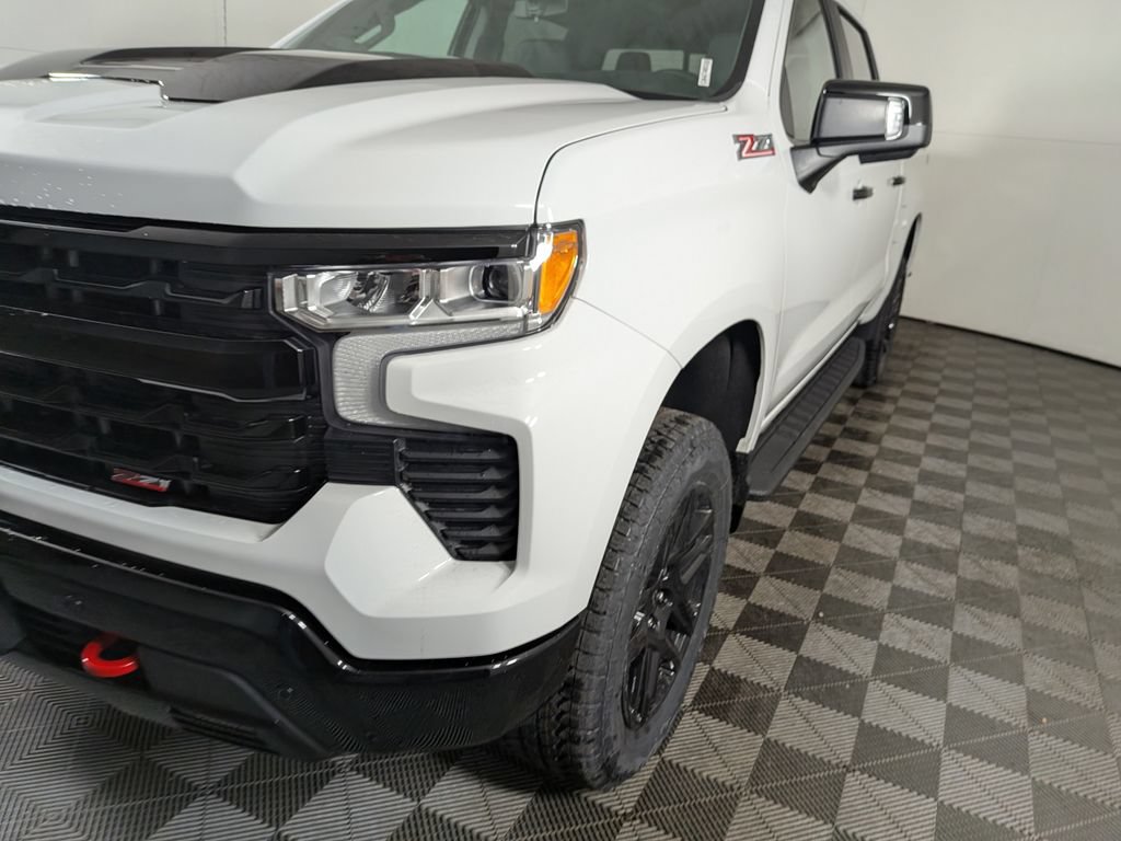 Used 2026 Chevrolet Silverado 1500 LT Trail Boss w/ LT Trail Boss Premium Package AWD/4WD image 10