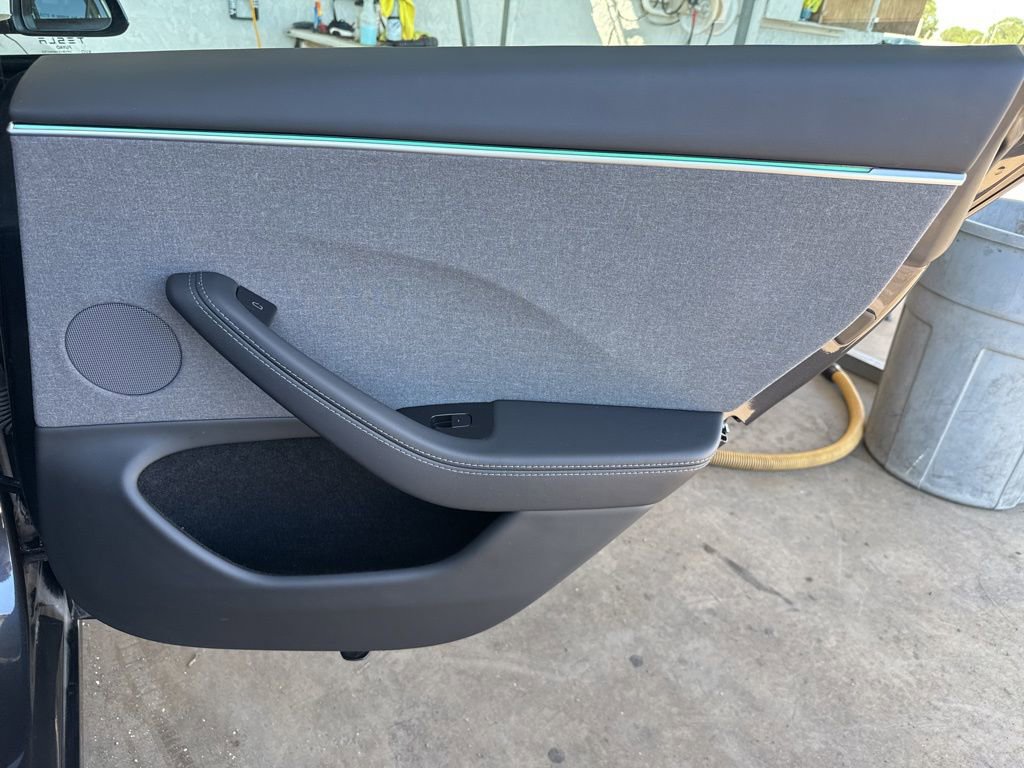 Used 2025 Tesla Model 3 Long Range image 29