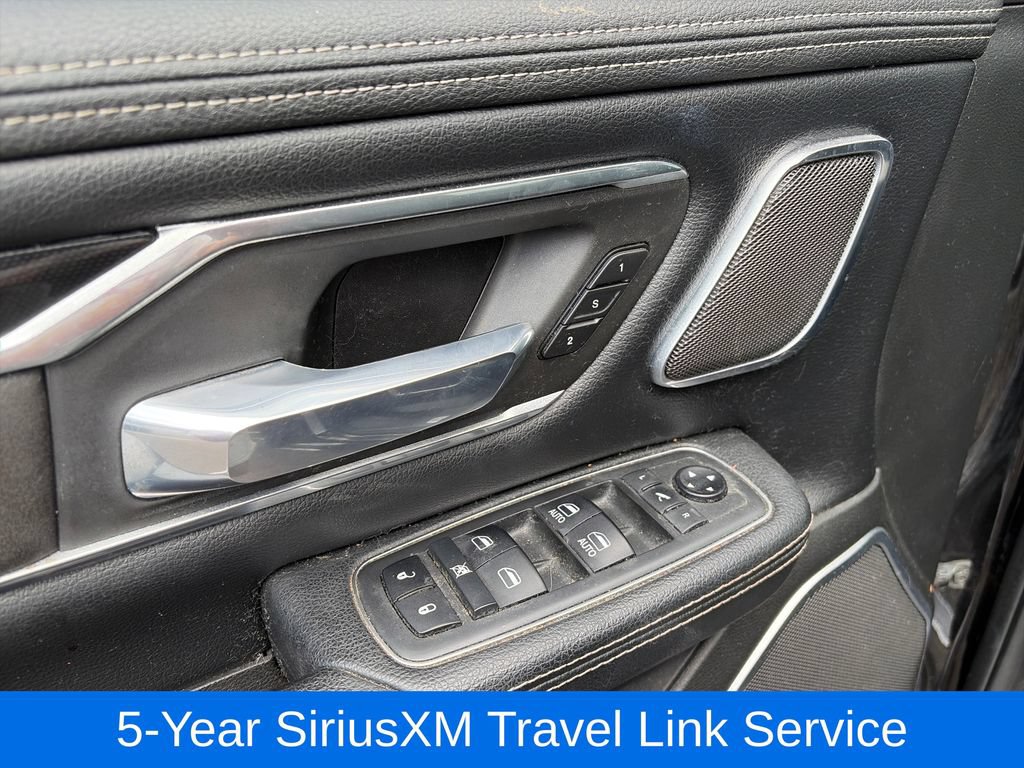 Used 2019 RAM 1500 Laramie AWD/4WD image 17