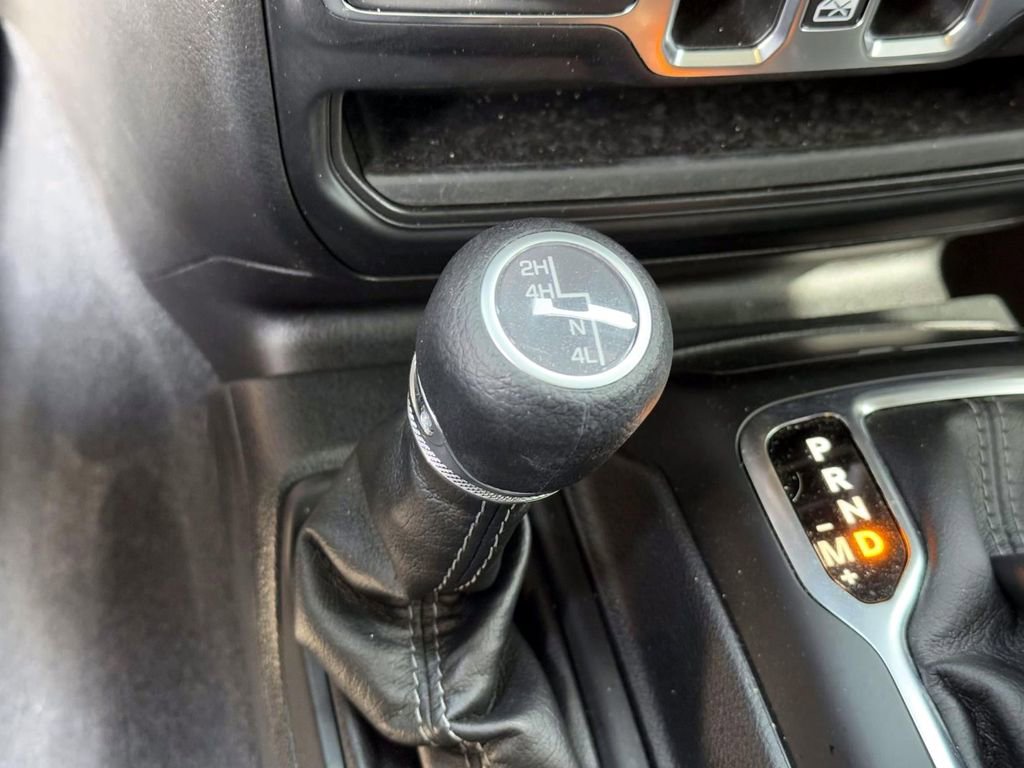 Certified 2024 Jeep Wrangler Sport S image 29