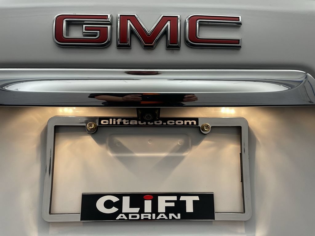 Used 2024 GMC Terrain Denali w/ Denali Premium Package AWD/4WD image 27