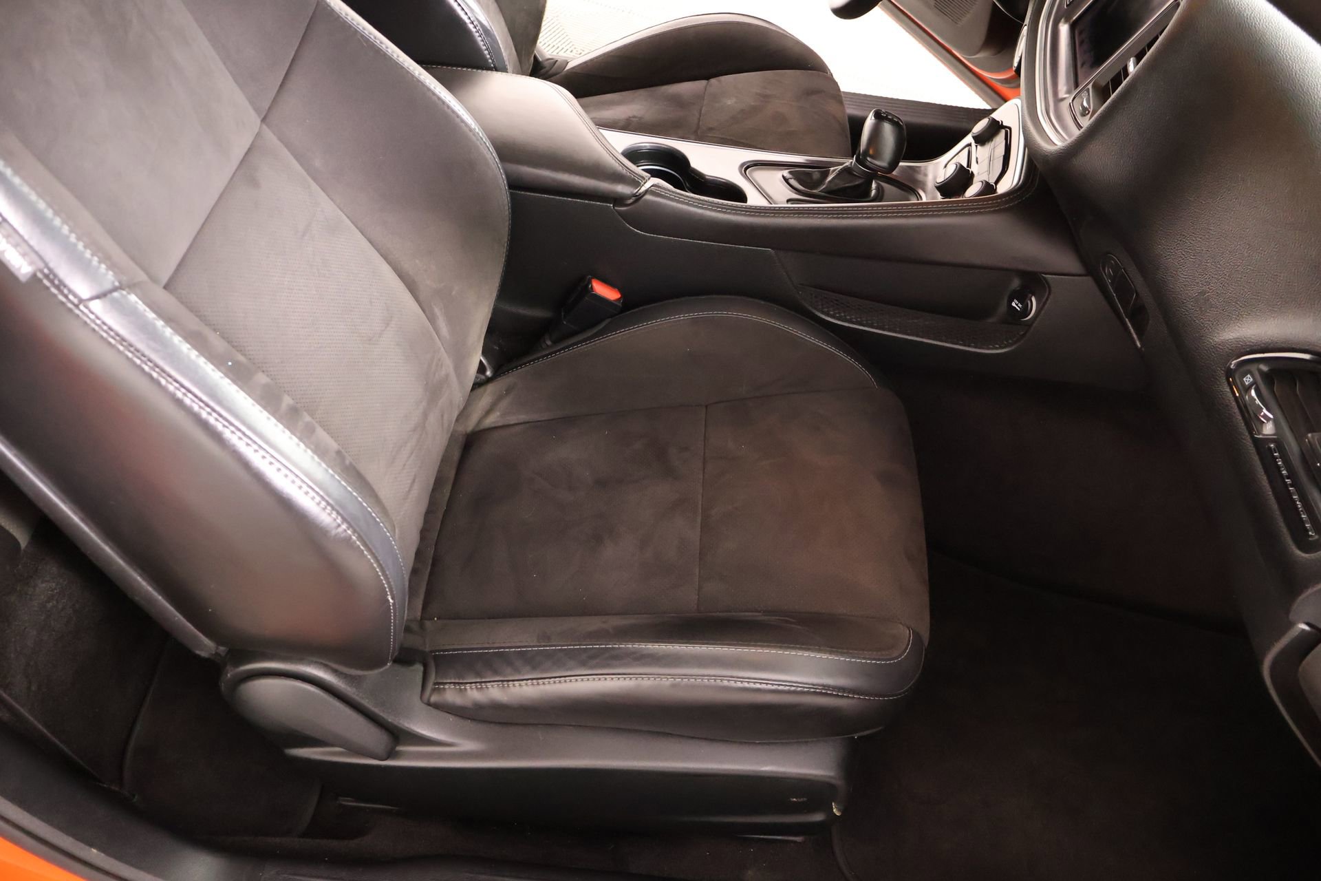 Used 2018 Dodge Challenger SXT Plus RWD image 13