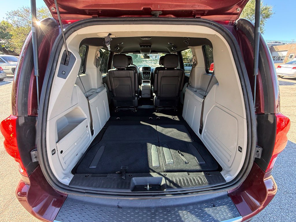Used 2019 Dodge Grand Caravan SXT FWD image 28