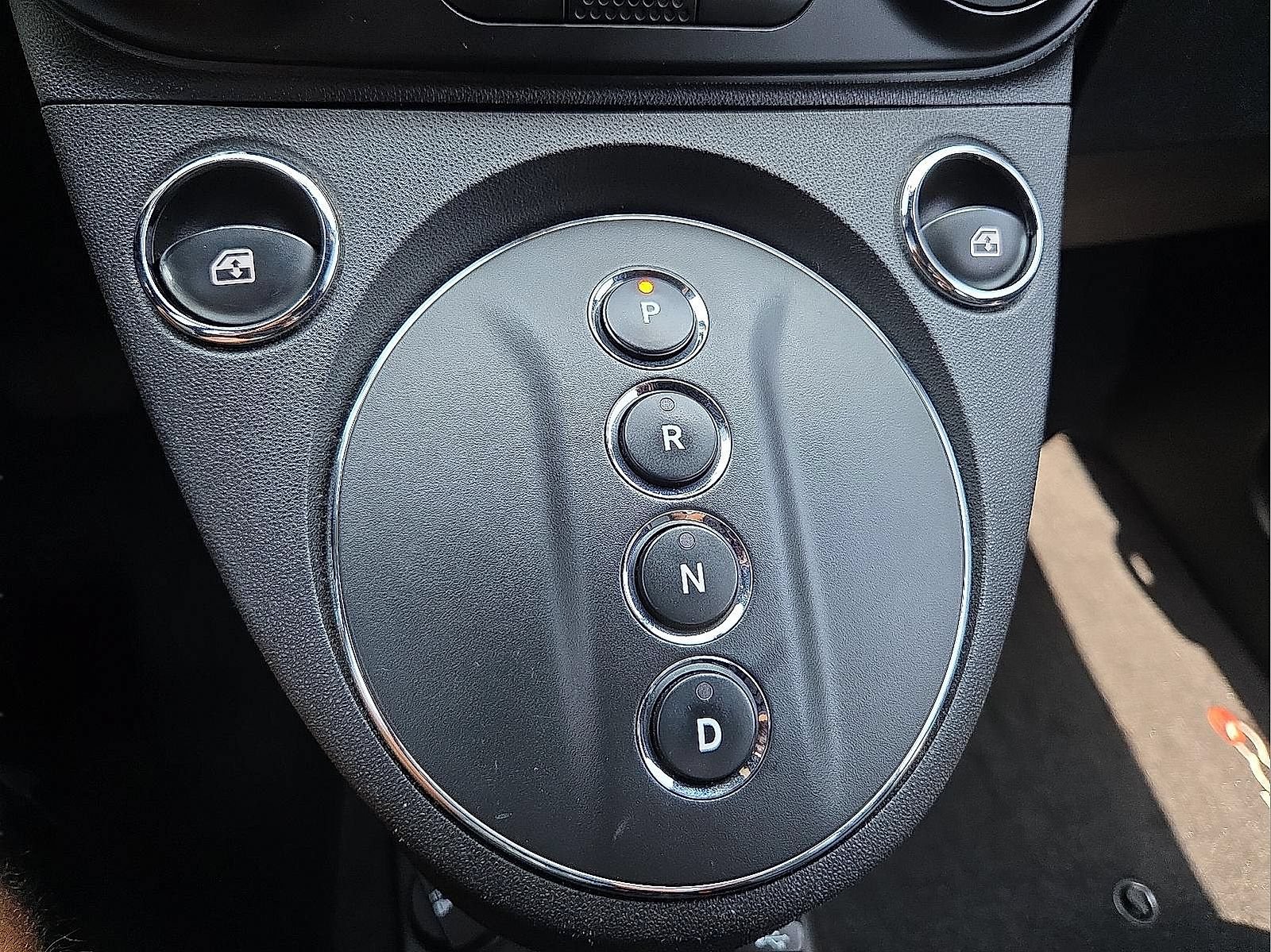 Used 2019 FIAT 500 e FWD image 23