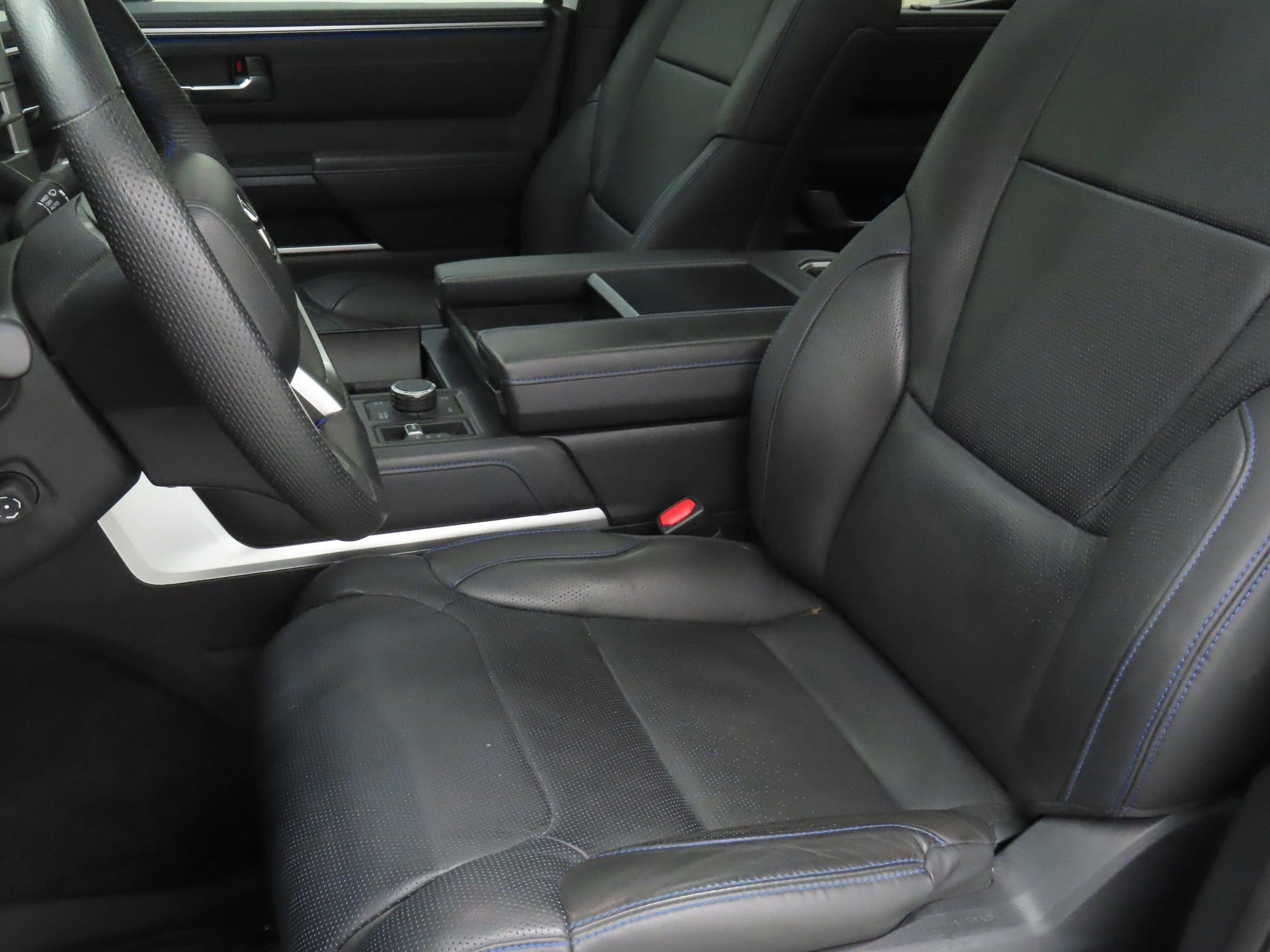 Used 2024 Toyota Tundra Platinum w/ TRD Off-Road Package image 10