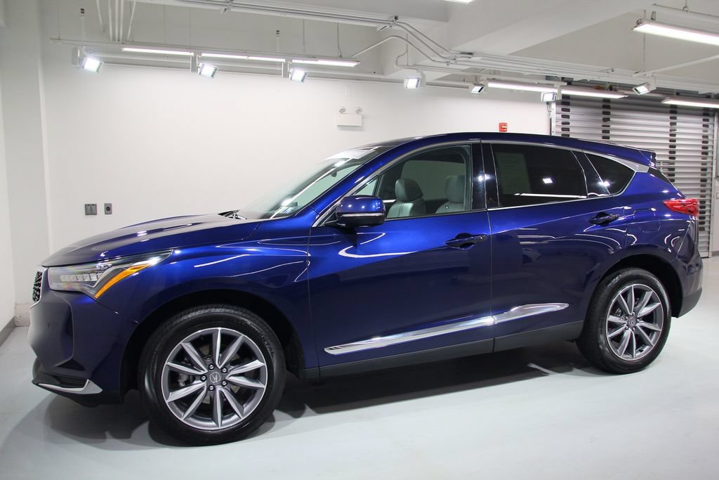 Used 2024 Acura RDX w/ Technology Package AWD/4WD image 3