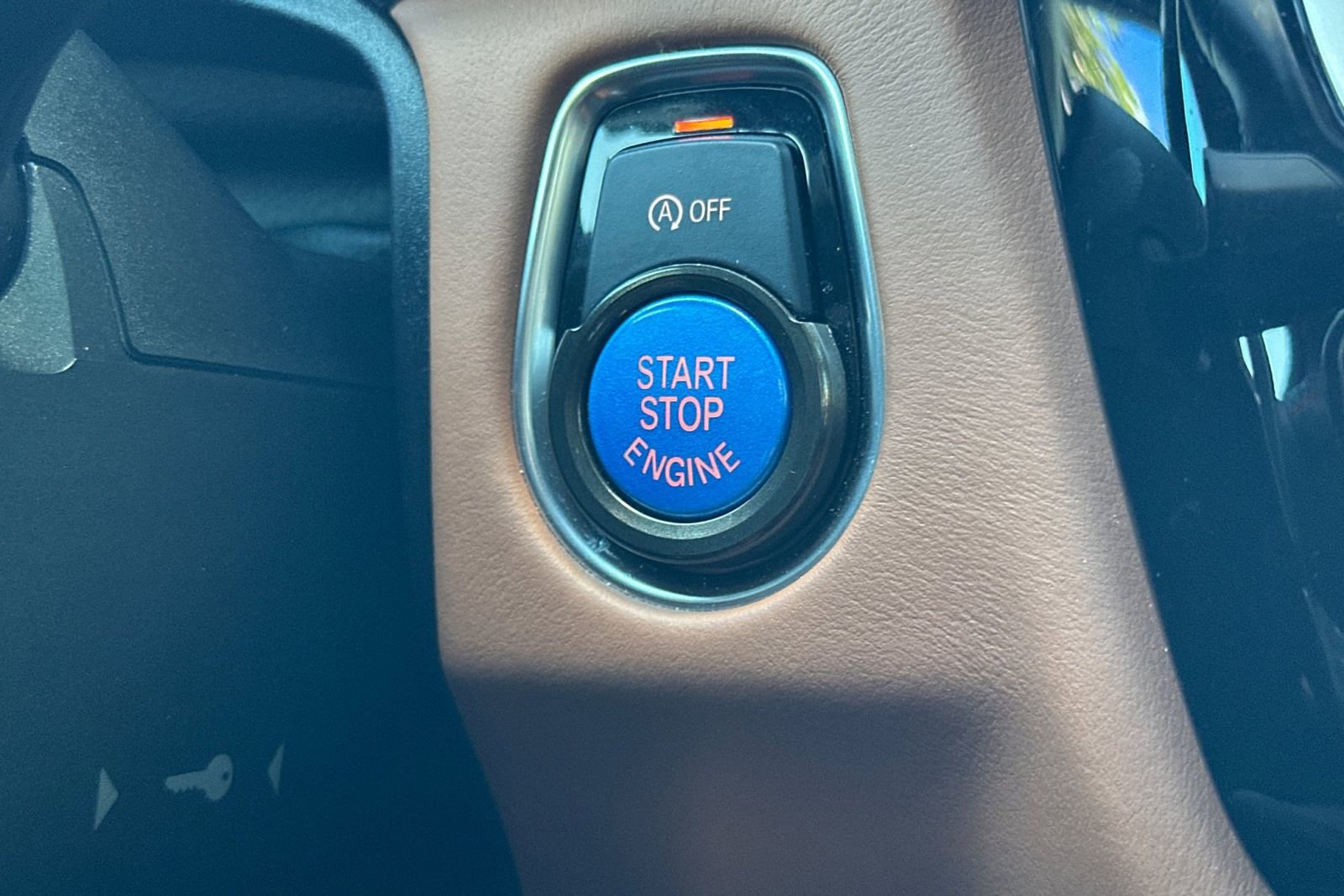 Used 2018 BMW M3 Base image 28