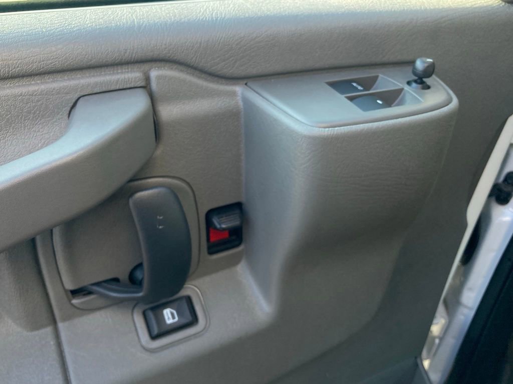 New 2025 Chevrolet Express 3500 w/ Power Convenience Package RWD image 7
