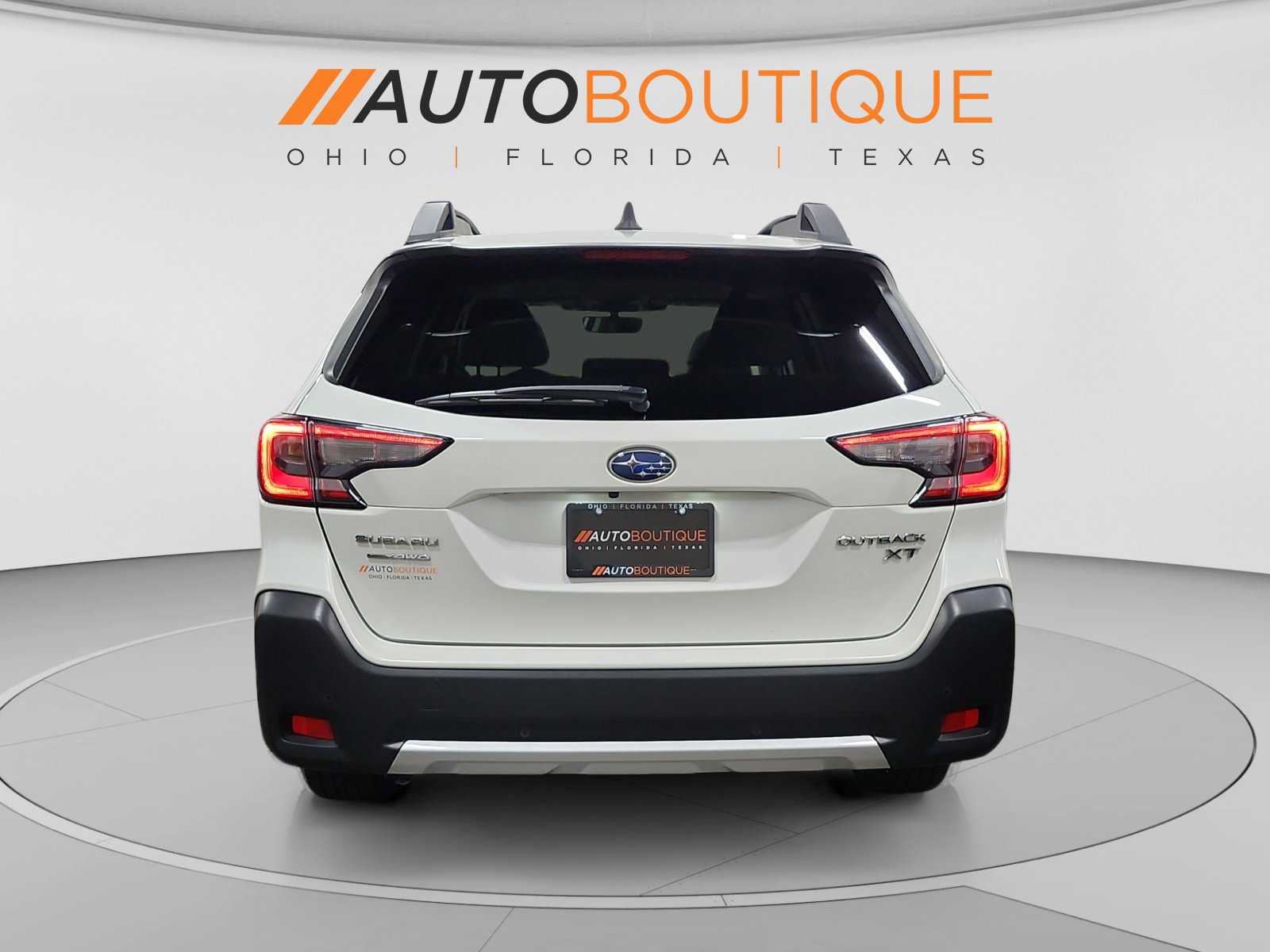 Used 2023 Subaru Outback Limited XT AWD/4WD image 4