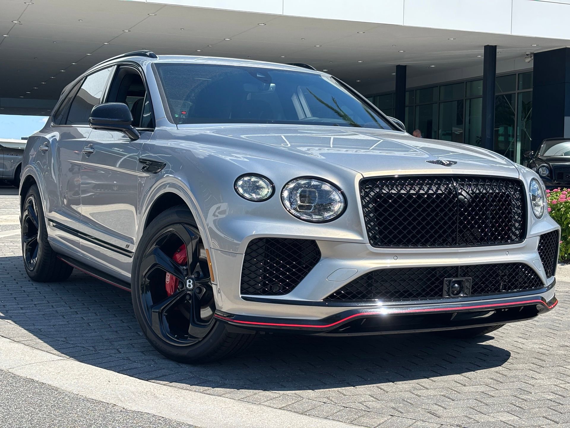 New 2025 Bentley Bentayga video 1