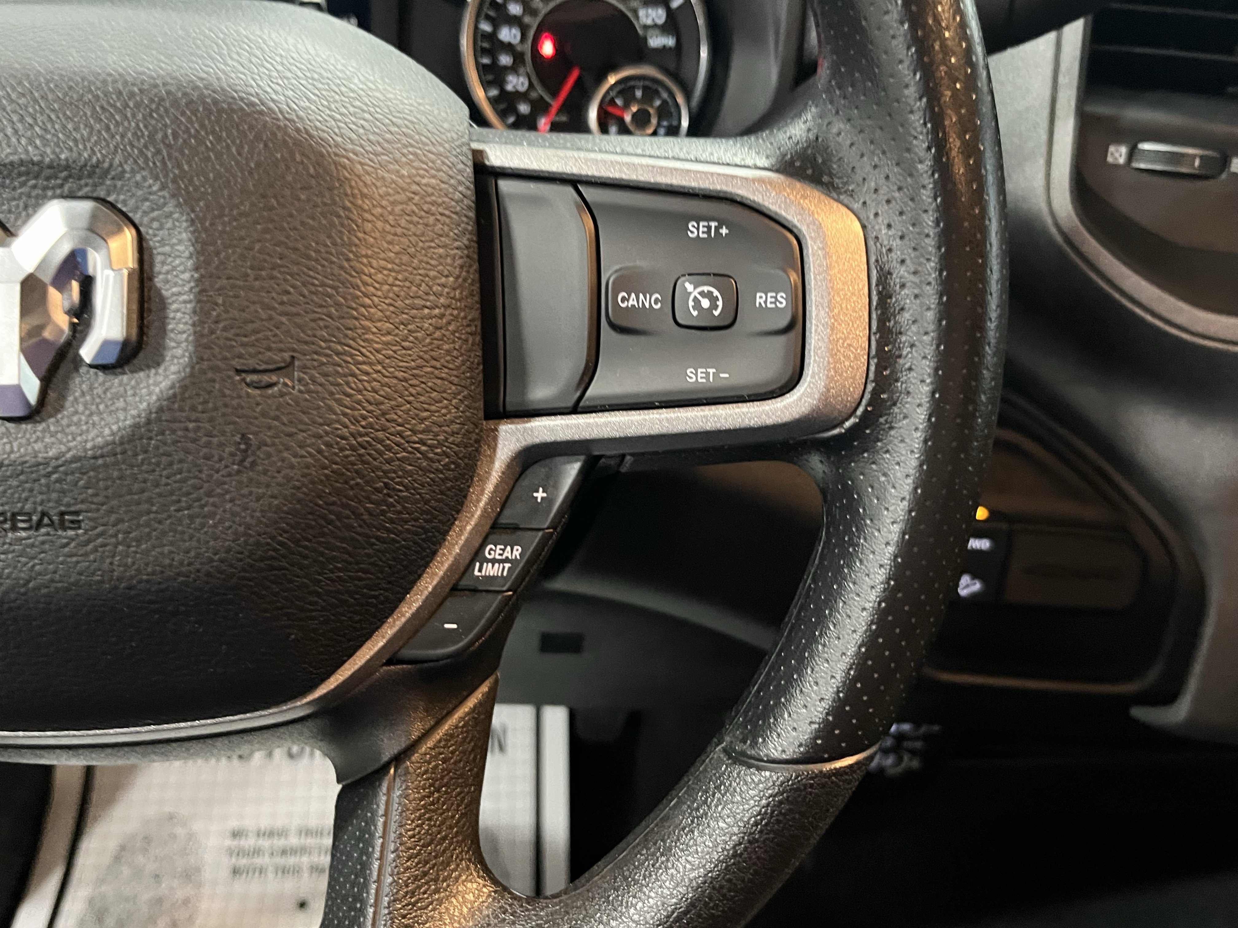 Used 2024 RAM 2500 Tradesman w/ Chrome Appearance Group image 23