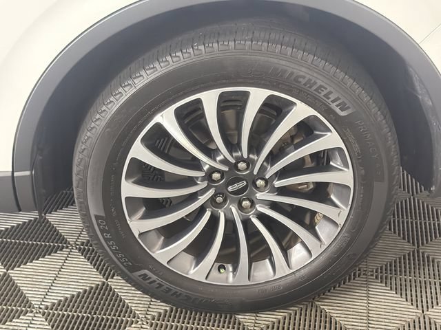 Used 2023 Lincoln Aviator AWD w/ Premium Package image 24