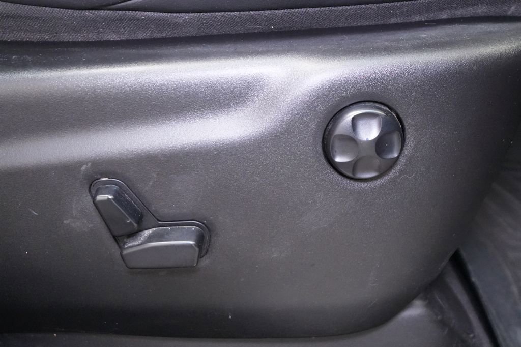 Used 2018 Jeep Grand Cherokee Trailhawk w/ Trailhawk Luxury Group image 32