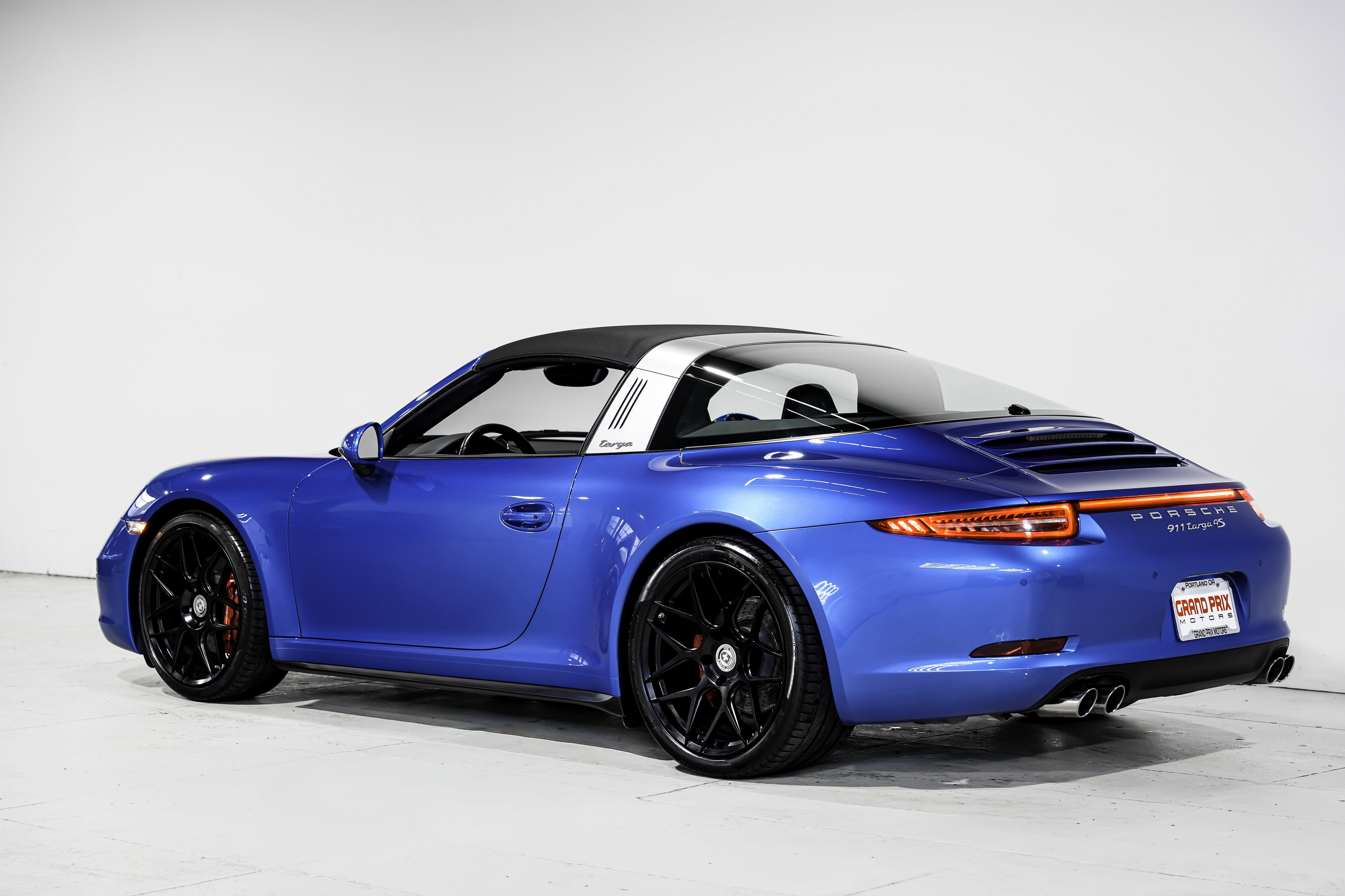 Used 2016 Porsche 911 Targa 4S AWD/4WD image 8