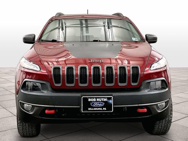 Used 2017 Jeep Cherokee Trailhawk w/ Cold Weather Group AWD/4WD image 3