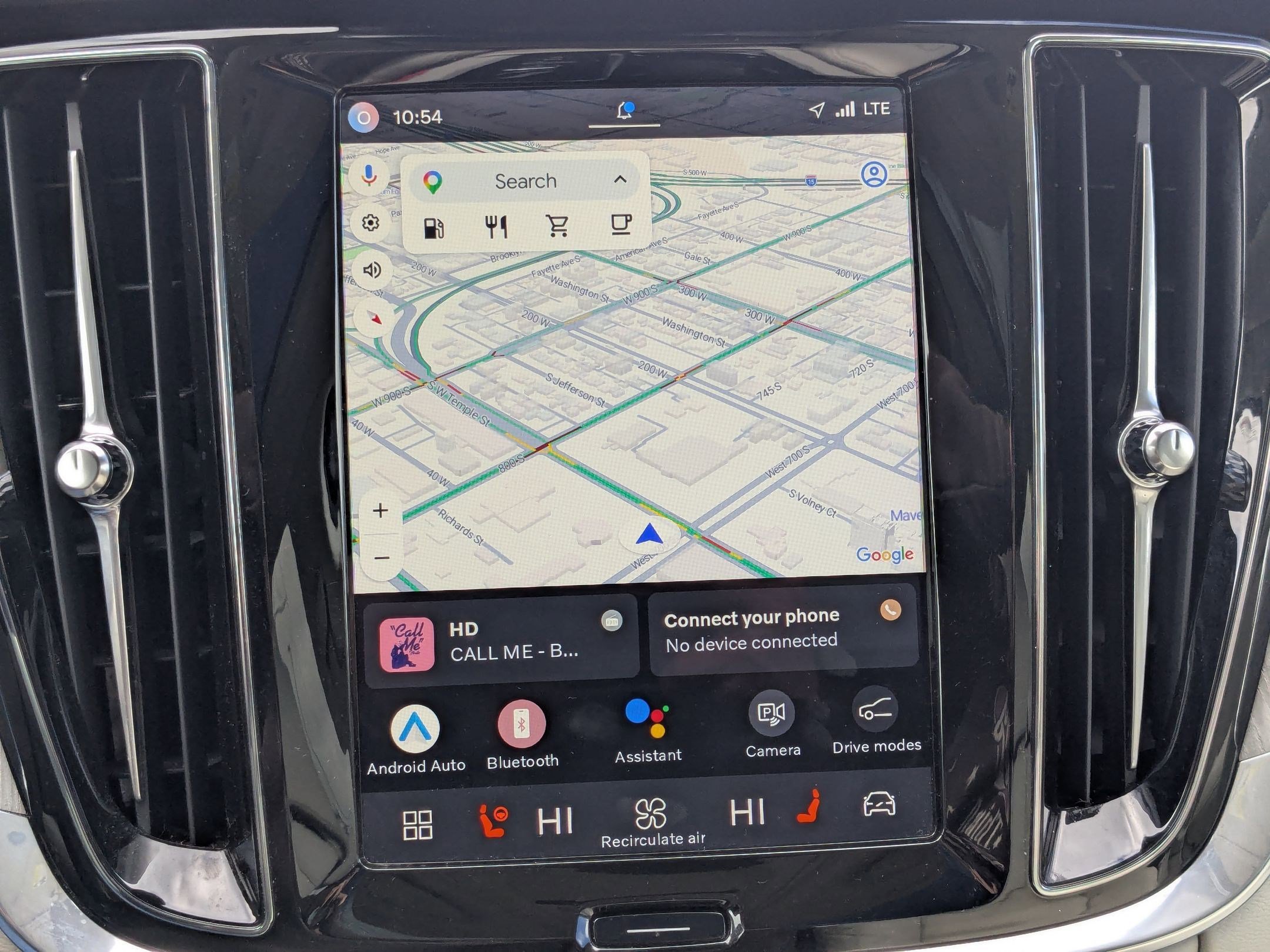 Used 2025 Volvo V60 B5 Cross Country Plus image 26