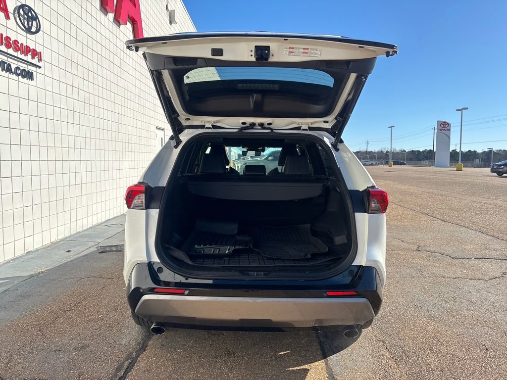 Used 2020 Toyota RAV4 XSE image 30