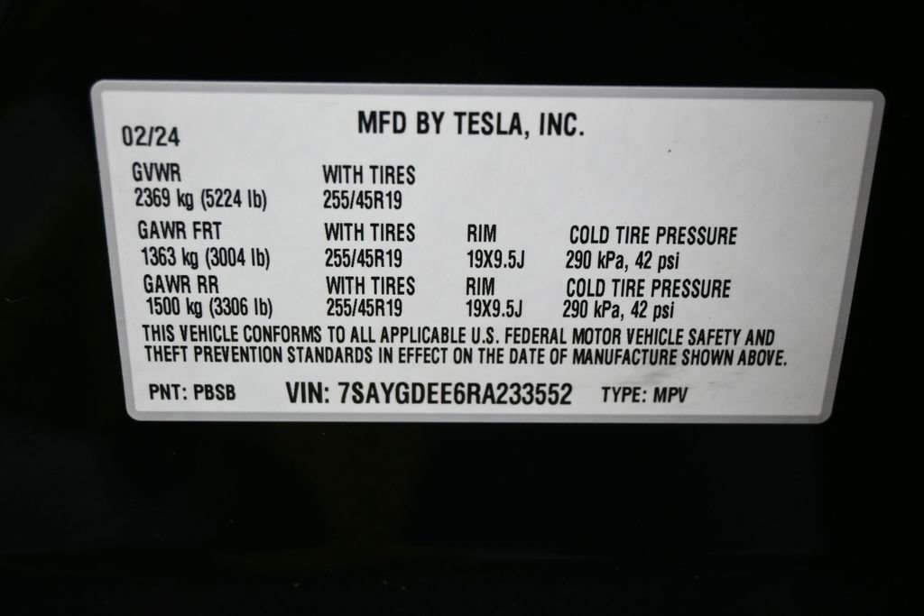 Used 2024 Tesla Model Y Long Range AWD/4WD image 8